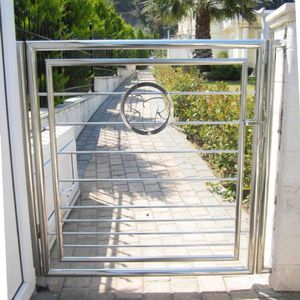 puerta para jardín de acero inoxidable