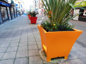 jardinera de polietileno