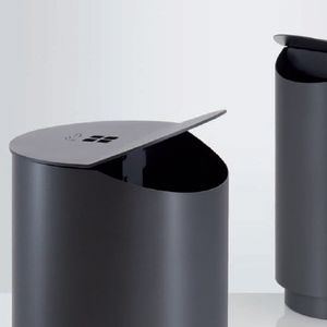 cubo de basura público