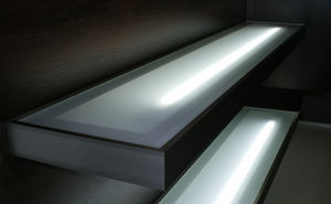 estantería mural / contemporánea / de acero inoxidable / con luz