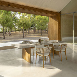 mesa de comedor contemporánea