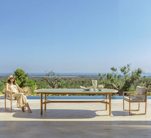 mesa de comedor contemporánea