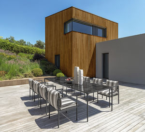 mesa de comedor contemporánea