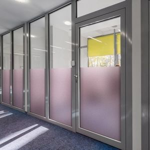 vinilo decorativo para aplicación en cristal