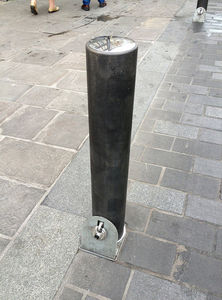 bolardo de protección