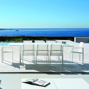 mesa contemporánea / de teca / de aluminio lacado / de vidrio