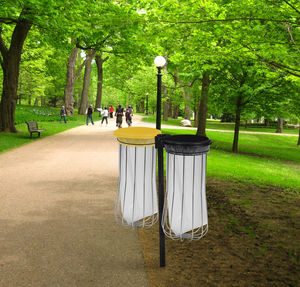soporte de bolsa de basura público