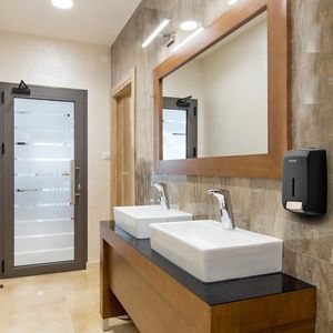 dispensador de jabón para baño público