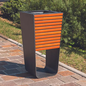 cubo de basura público
