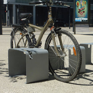 aparcabicis de acero galvanizado