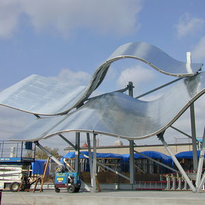 marquesina para edificio comercial