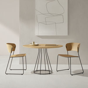mesa contemporánea