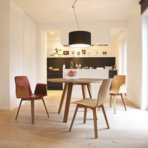 mesa de comedor contemporánea