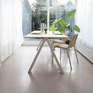 mesa contemporánea
