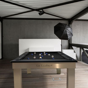 mesa de billar contemporánea