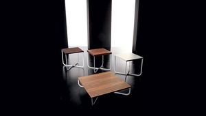 mesa de centro contemporánea / de nogal / de chapa de madera / cuadrada