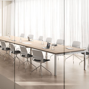 mesa de reuniones contemporánea