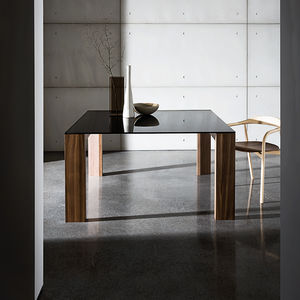 mesa de comedor contemporánea