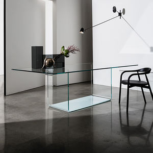 mesa de comedor contemporánea