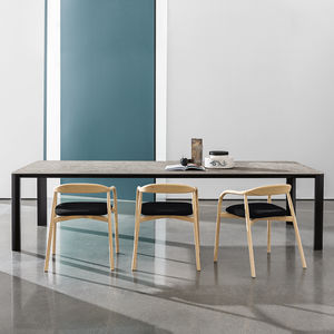 mesa de comedor contemporánea
