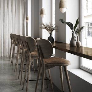 silla de bar contemporánea