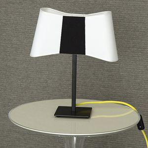 lámpara de mesa
