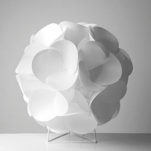 lámpara de mesa