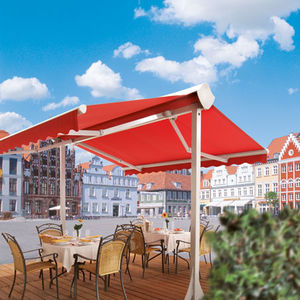 toldo con cofre / motorizado / para el sector servicios