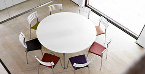 mesa contemporánea