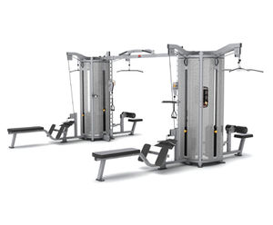 máquina de entrenamiento multifunción