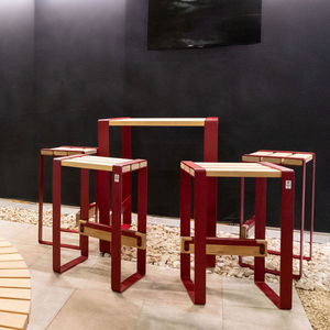 mesa alta contemporánea