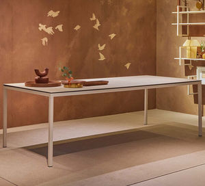 mesa de comedor contemporánea