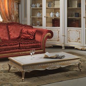 mesa de centro de estilo Luis XV