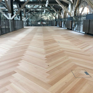 parquet macizo / para pegar / de douglas / acabado de aceite natural