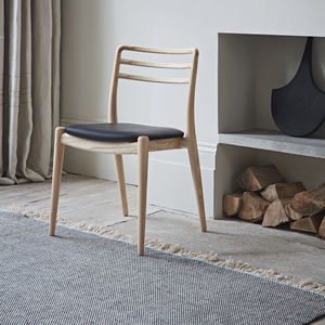 silla contemporánea