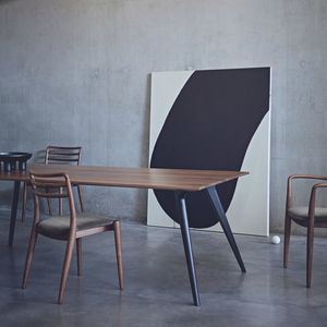 mesa de comedor contemporánea