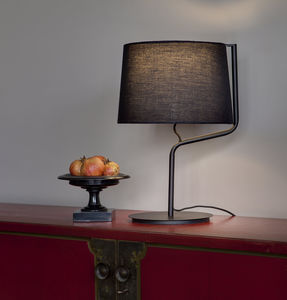 lámpara de mesa