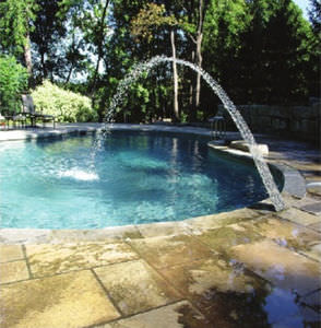 fuente de piscina