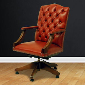 sillón de oficina clásico