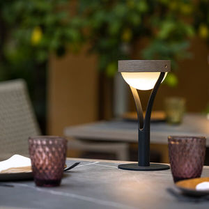lámpara de mesa