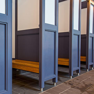 cabina de vestuarios para edificio público