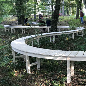 guarda-árboles de madera