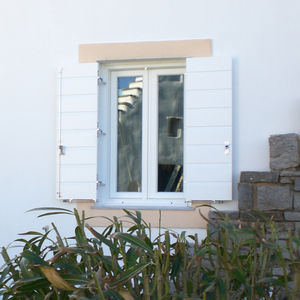 ventana de madera