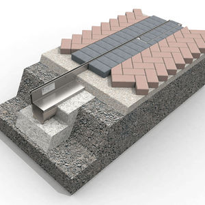 canal de drenaje con abertura lateral