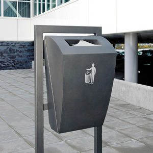 cubo de basura público