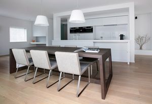 mesa de comedor contemporánea