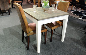 mesa de comedor clásica