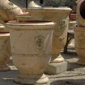 maceta de jardín de arcilla