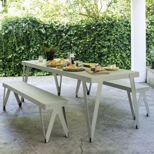 mesa contemporánea