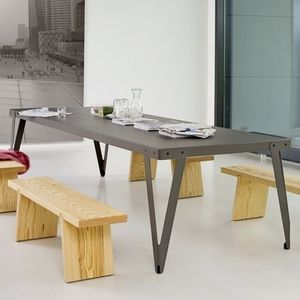 mesa contemporánea